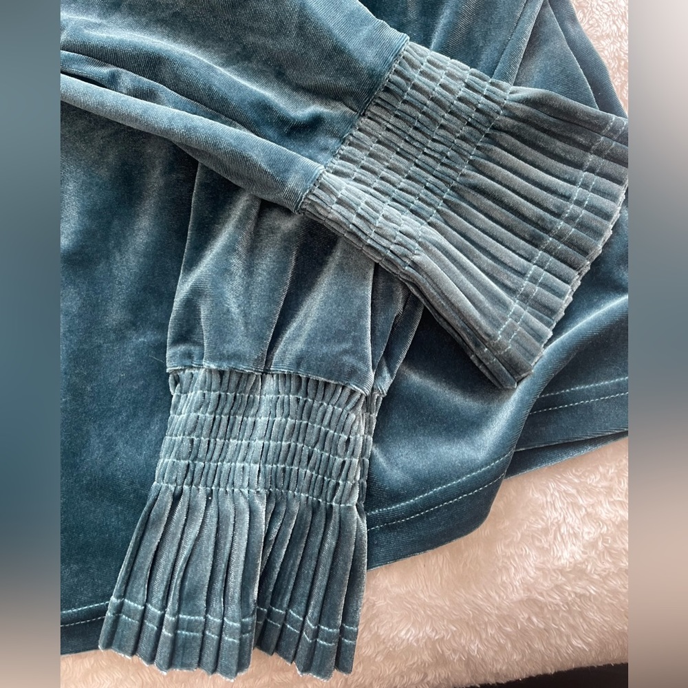 Blue Velvet Molly Bracken Blouse